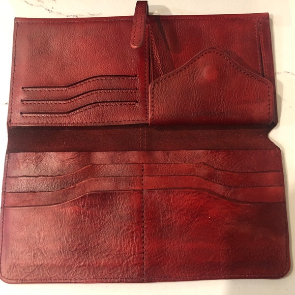 Leteulo Wallet Cranberry Red Wallet/Organizer NWOT - Picture 3 of 6